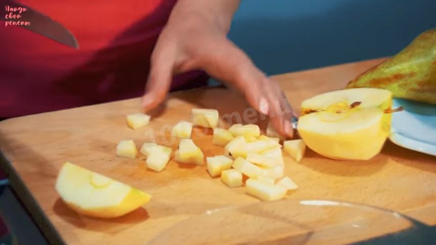 Шаг 3 приготовления Блинный пирог с начинкой из фруктов
