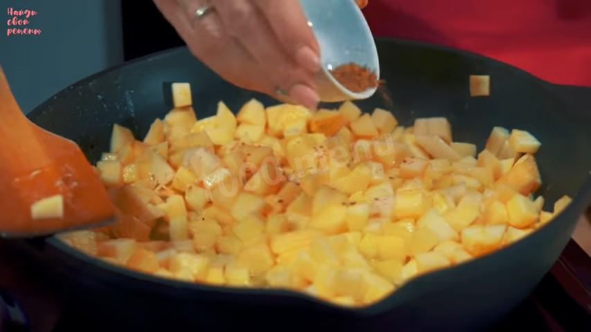 Шаг 6 приготовления Блинный пирог с начинкой из фруктов