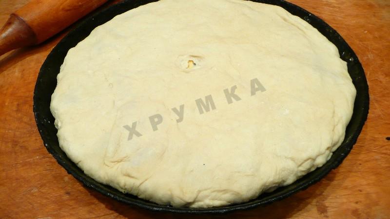 Шаг 11 приготовления Лепешка с курицей картошкой и сыром в духовке