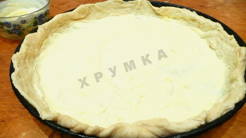 Шаг 6 приготовления Лепешка с курицей картошкой и сыром в духовке