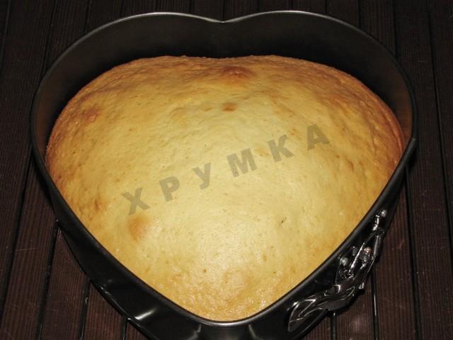 Шаг 12 приготовления Банановый пирог в микроволновке