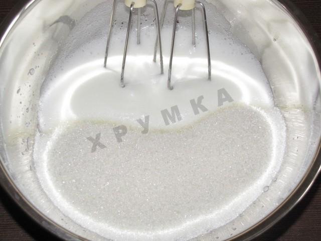Шаг 3 приготовления Банановый пирог в микроволновке
