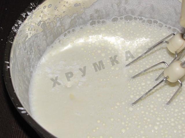 Шаг 7 приготовления Банановый пирог в микроволновке