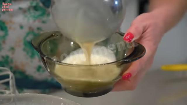 Шаг 8 приготовления Блины на молоке классические и яйцах