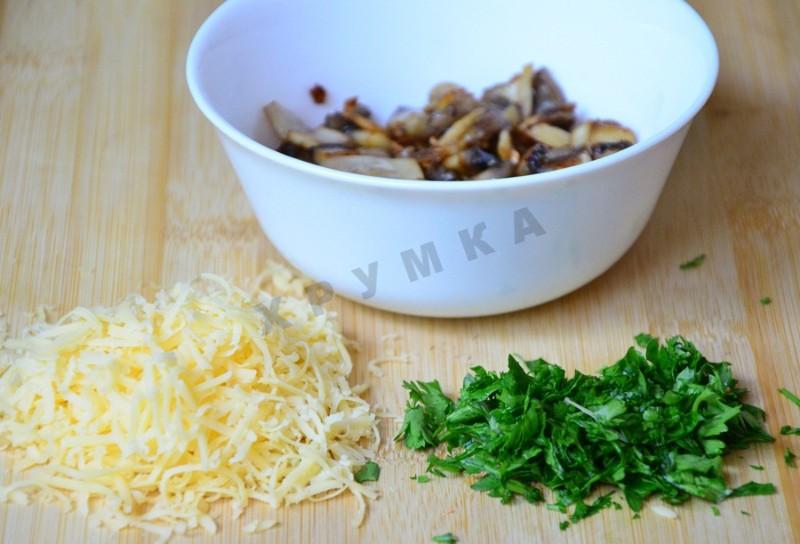 Шаг 3 приготовления Мадлен с шампиньонами