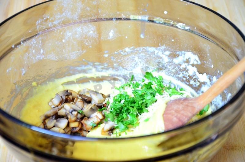 Шаг 7 приготовления Мадлен с шампиньонами