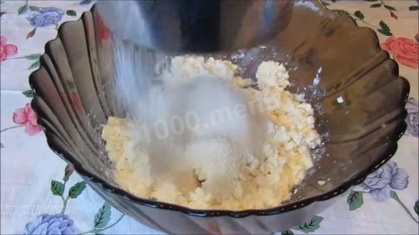 Шаг 3 приготовления Творожное лакомство к чаю за 15 минут