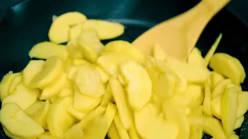 Шаг 14 приготовления Сдобные пирожки с яблочной начинкой в духовке