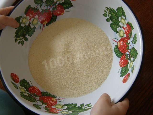 Шаг 2 приготовления Манник постный с ягодами на растительном масле