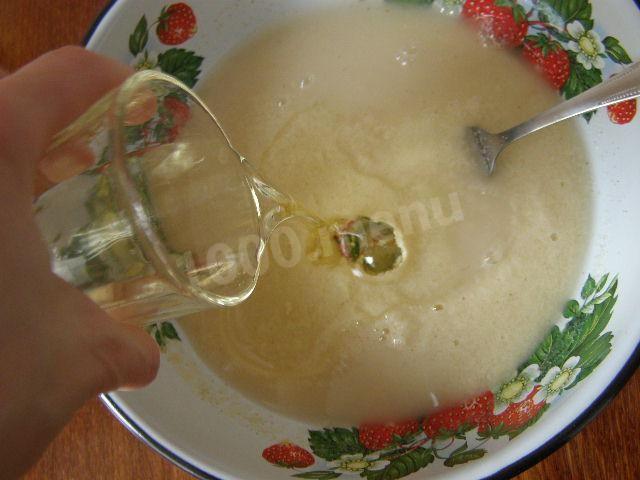 Шаг 5 приготовления Манник постный с ягодами на растительном масле