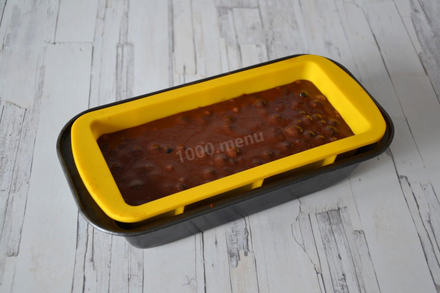 Шаг 9 приготовления Шоколадный кекс с коньяком и черникой