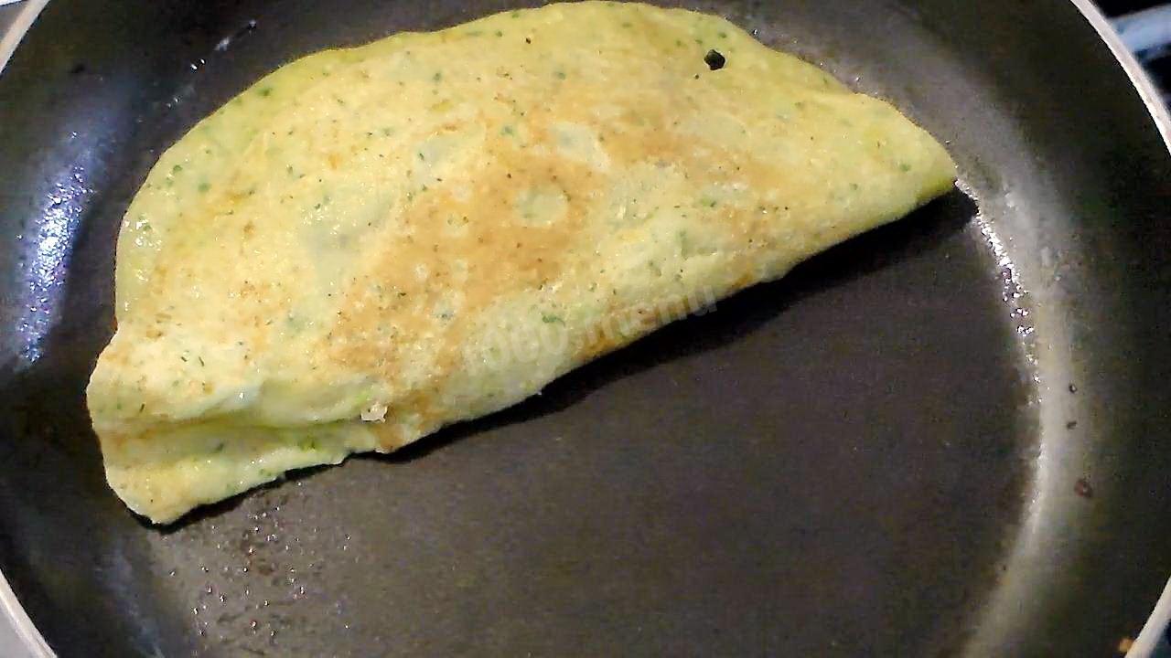 Шаг 11 приготовления Кабачковые чебуреки с начинкой из грибов и сыра