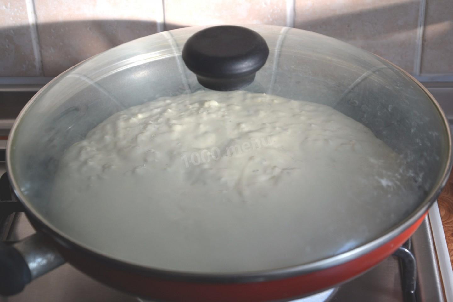 Шаг 8 приготовления Хачапури на рисовой муке на сковороде