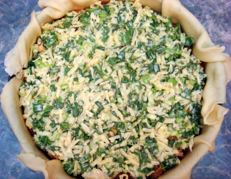 Шаг 18 приготовления Пирог с куриным филе, шампиньонами и сыром