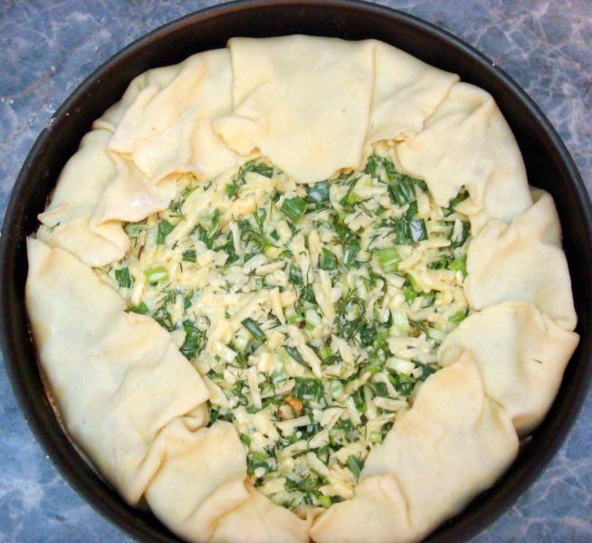 Шаг 19 приготовления Пирог с куриным филе, шампиньонами и сыром