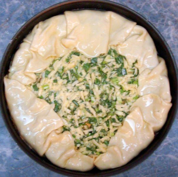Шаг 20 приготовления Пирог с куриным филе, шампиньонами и сыром
