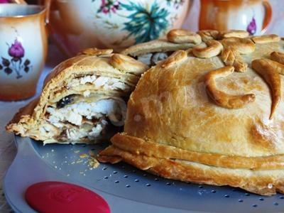 Шаг 8 приготовления Курник из блинов куриный и грибной