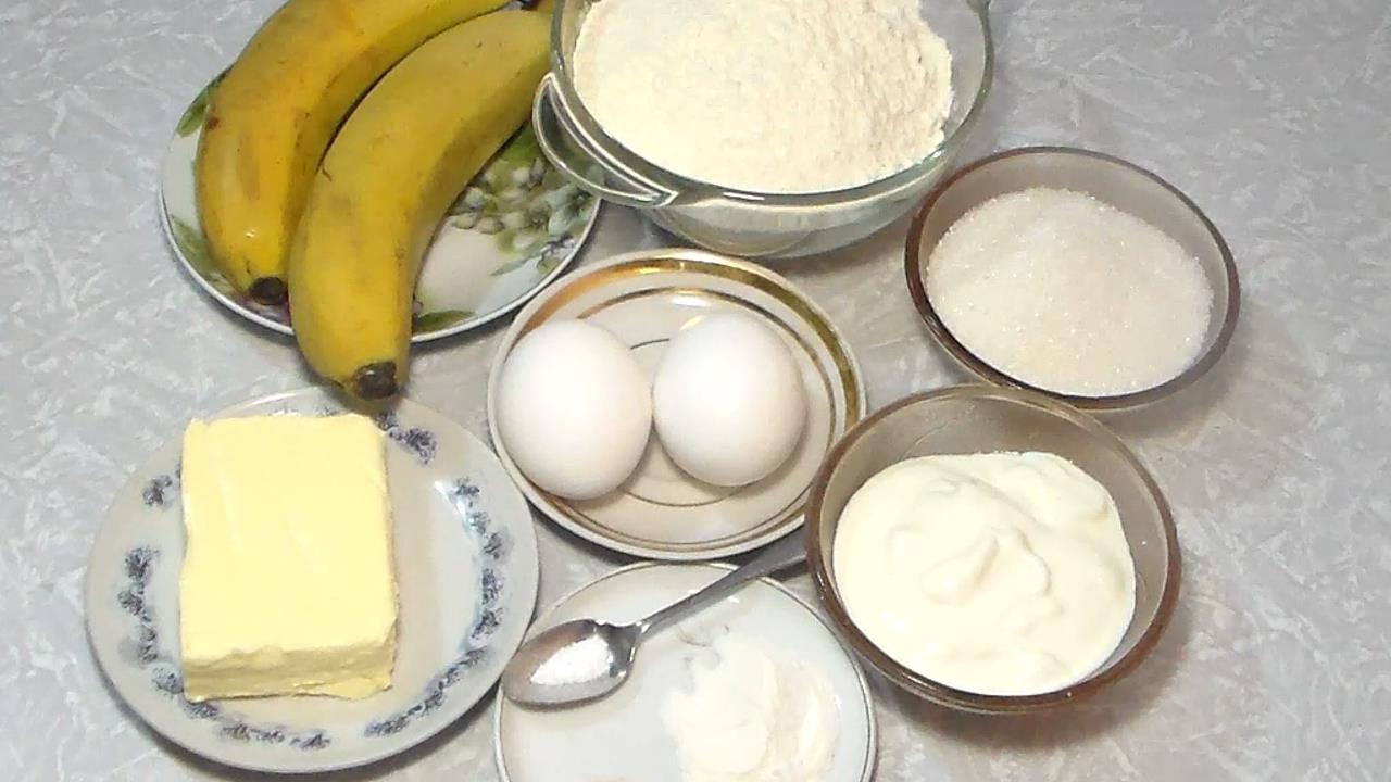 Шаг 1 приготовления Сметанное печенье вкуснейшее банановое