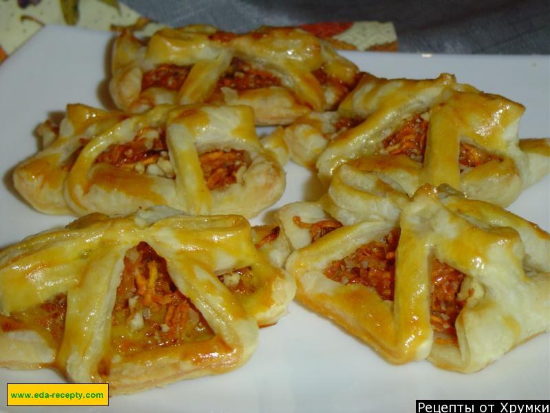 Шаг 10 приготовления Слойки с начинкой из тыквы и орехов