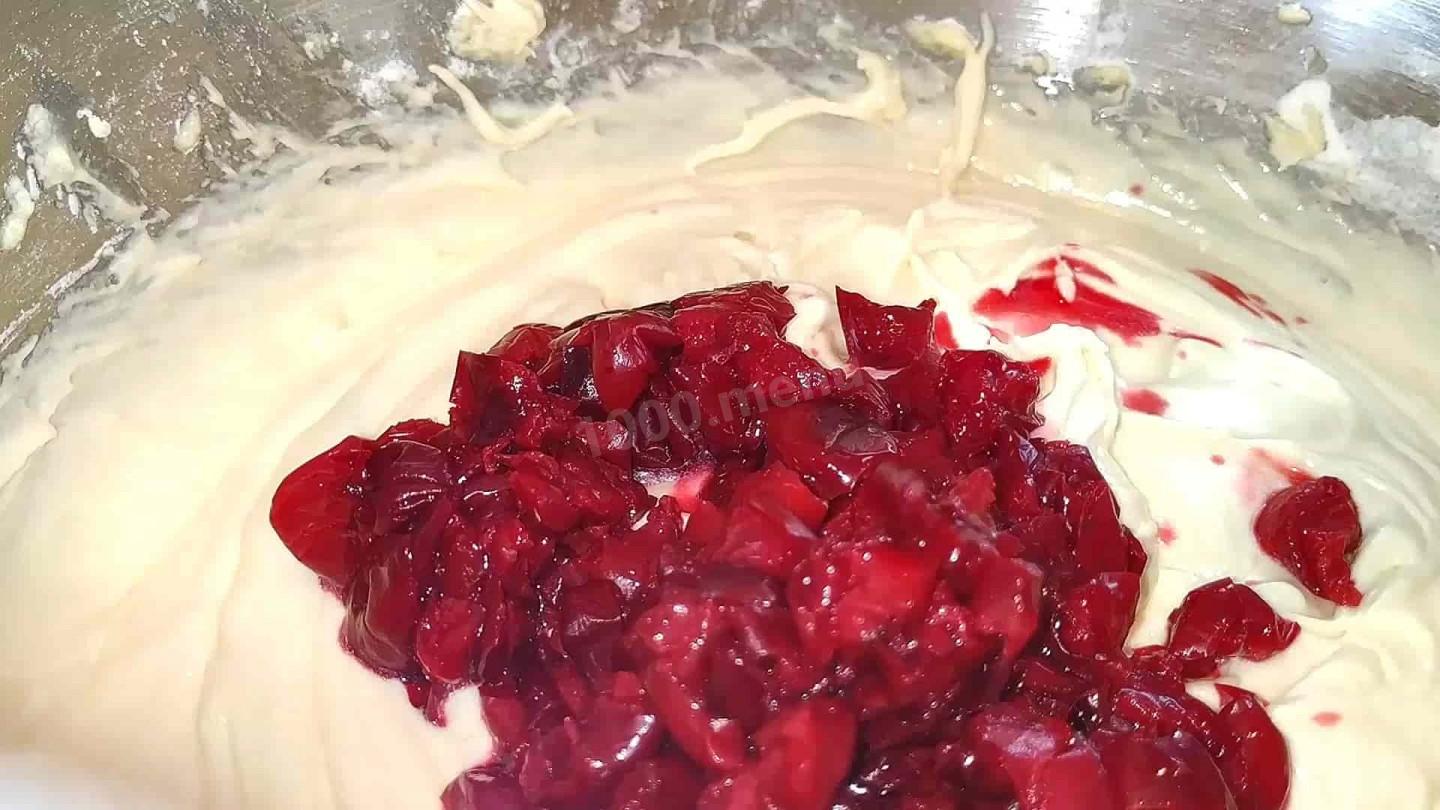 Шаг 5 приготовления Рождественский кекс с вишней и лимонами