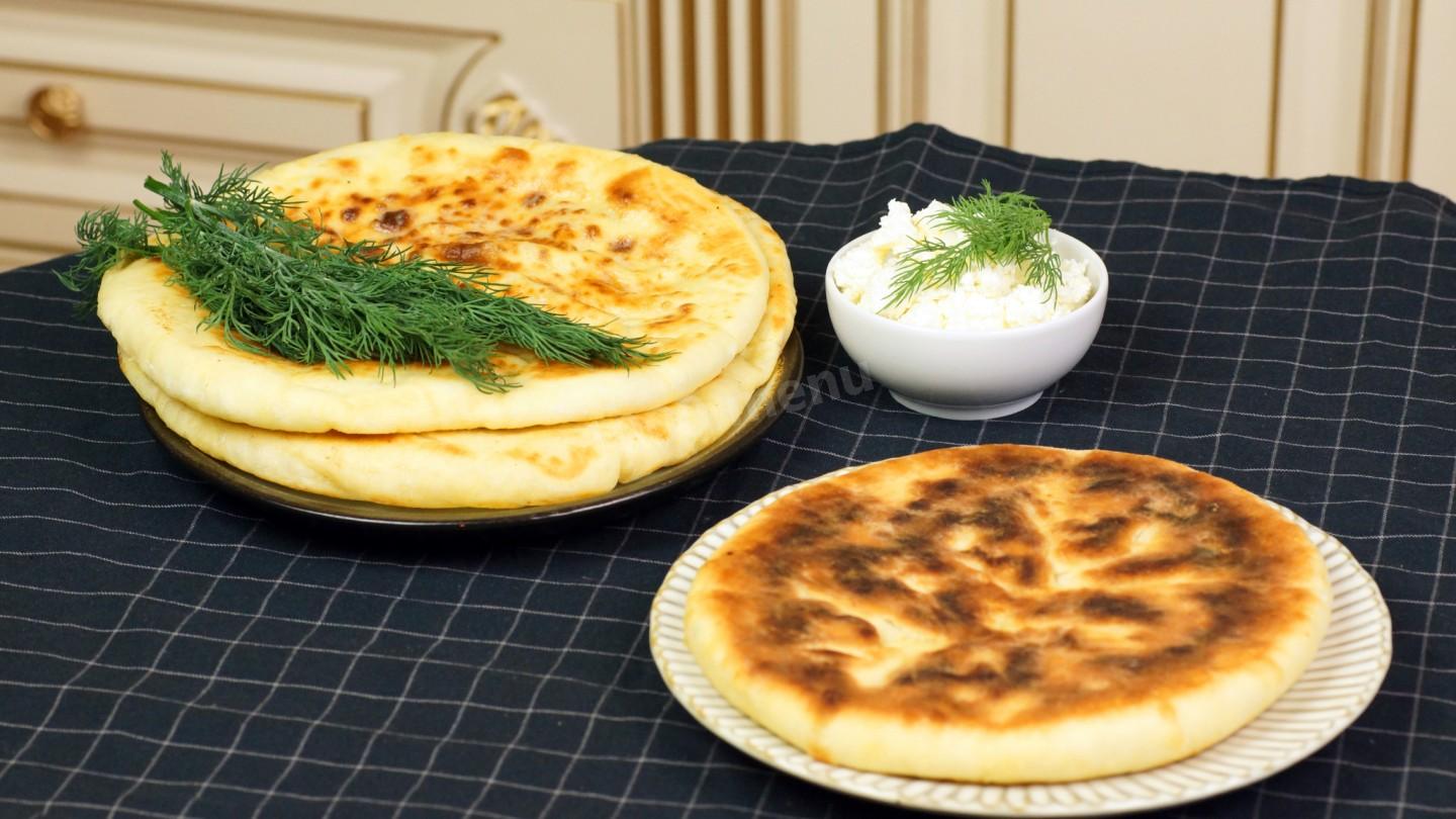 Шаг 7 приготовления Лепешки с творогом и укропом Хачапури