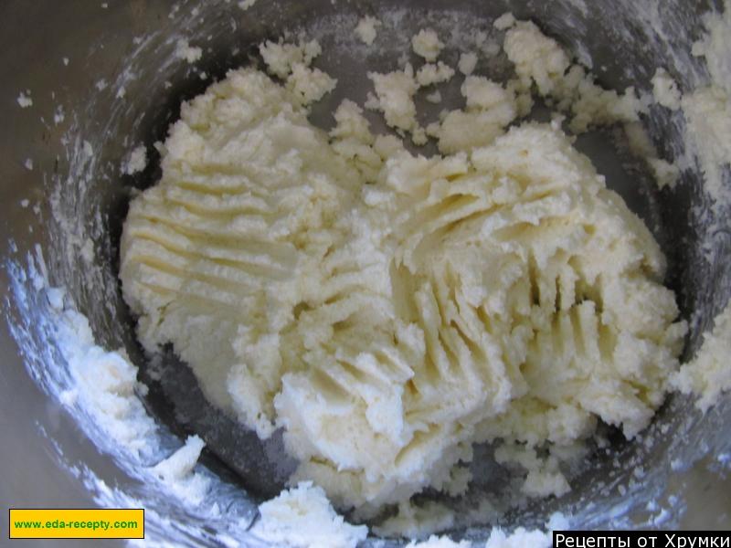 Шаг 2 приготовления Заливной пирог с вишней и ванильным вкусом