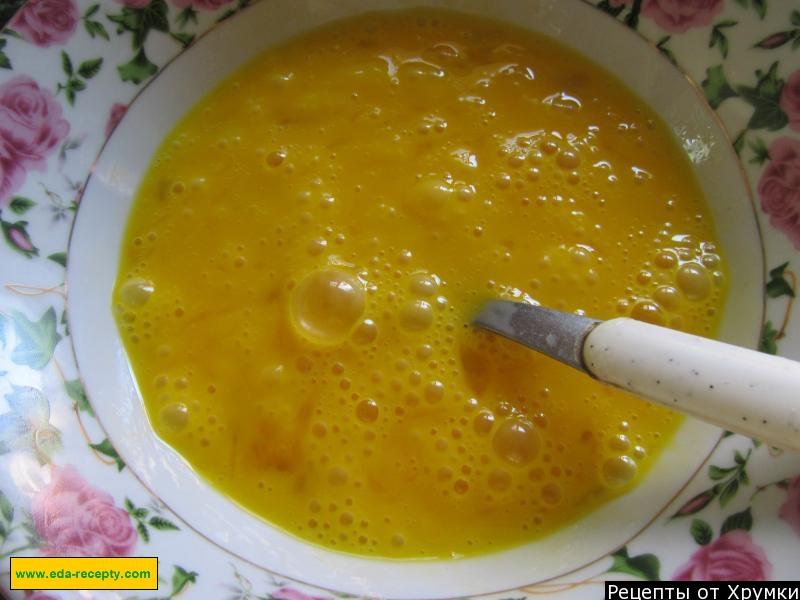 Шаг 3 приготовления Заливной пирог с вишней и ванильным вкусом