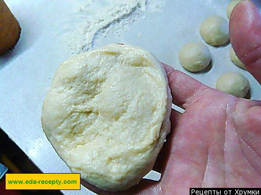 Шаг 12 приготовления Пирожки с клубникой на кефире