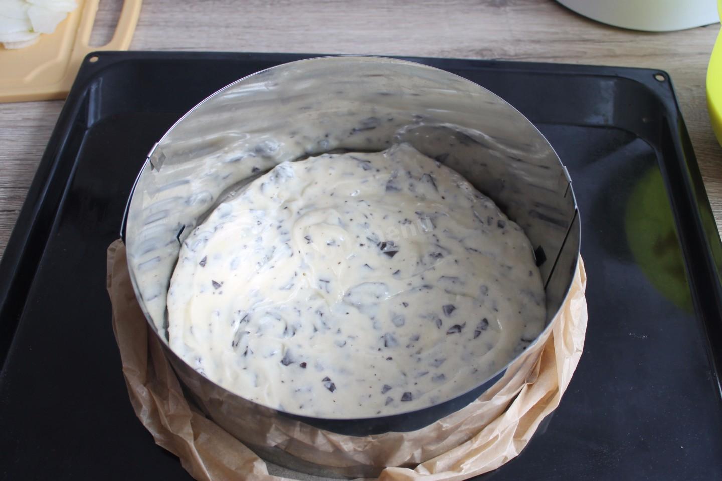 Шаг 6 приготовления Пирог с грушами и шоколадом в духовке по-итальянски