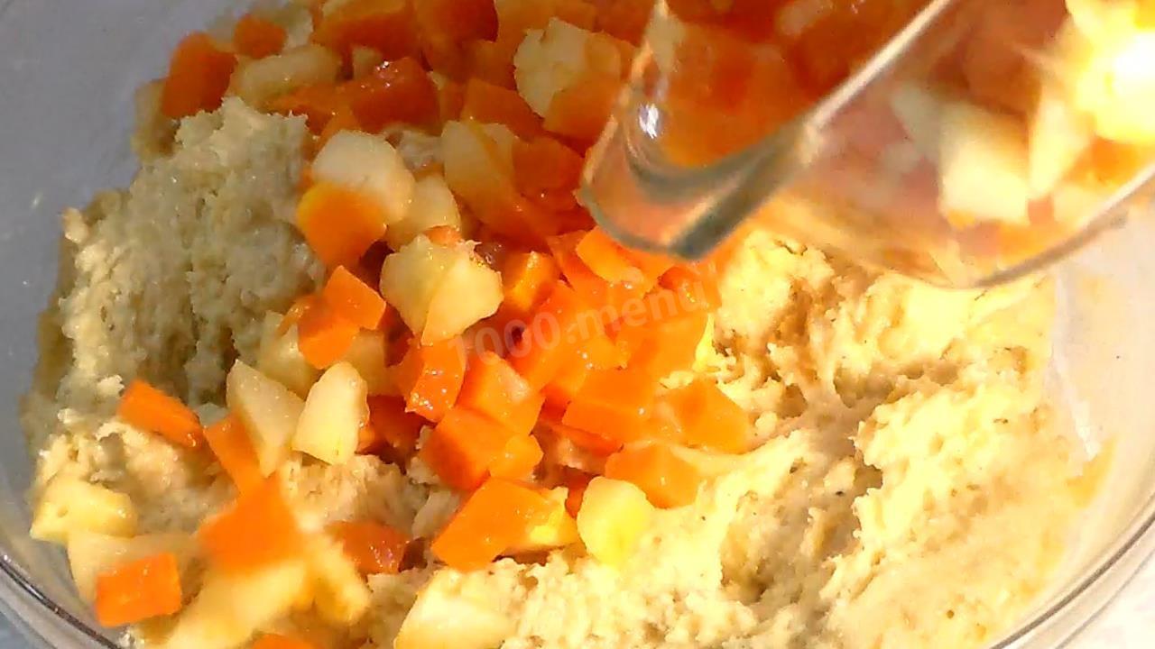 Шаг 6 приготовления Булочки с тыквой и яблоком на завтрак