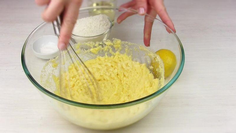 Шаг 3 приготовления Постный манник на апельсиновом соке