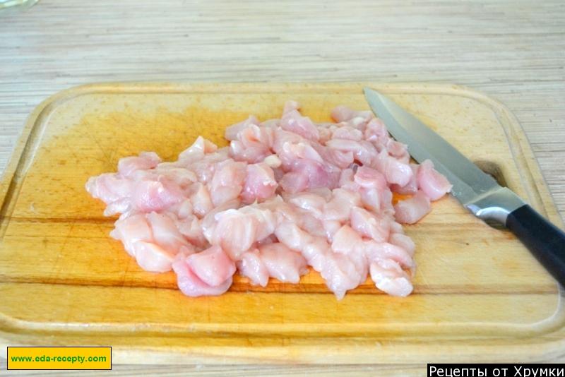 Шаг 2 приготовления Пирог из готового теста с брокколи и курицей в йогурте