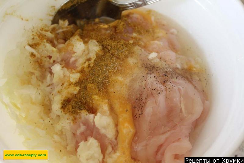 Шаг 4 приготовления Куриные оладьи с картошкой и майонезом