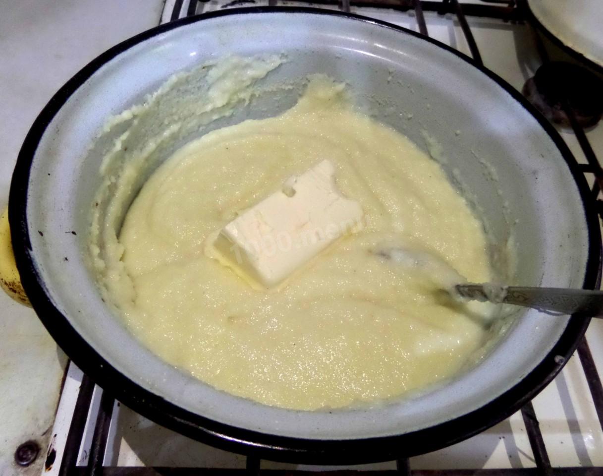 Шаг 2 приготовления Манный пирог с абрикосами