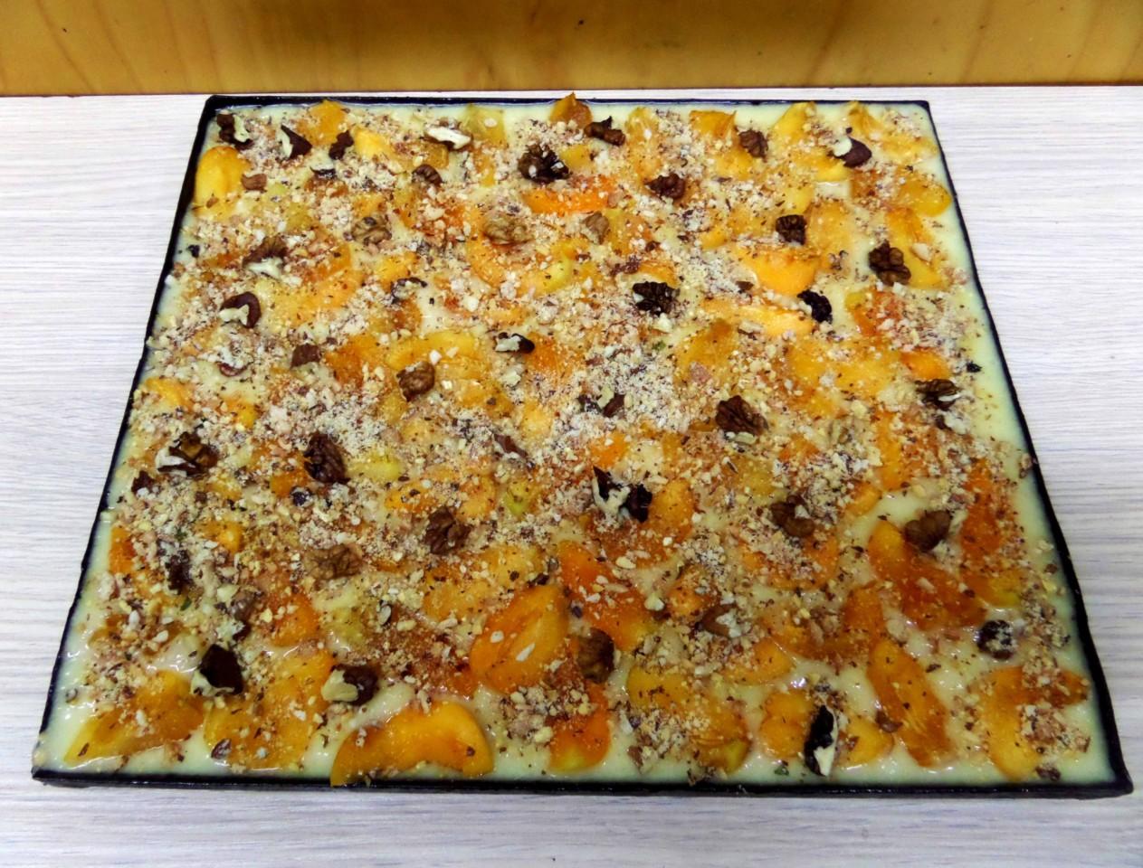Шаг 8 приготовления Манный пирог с абрикосами