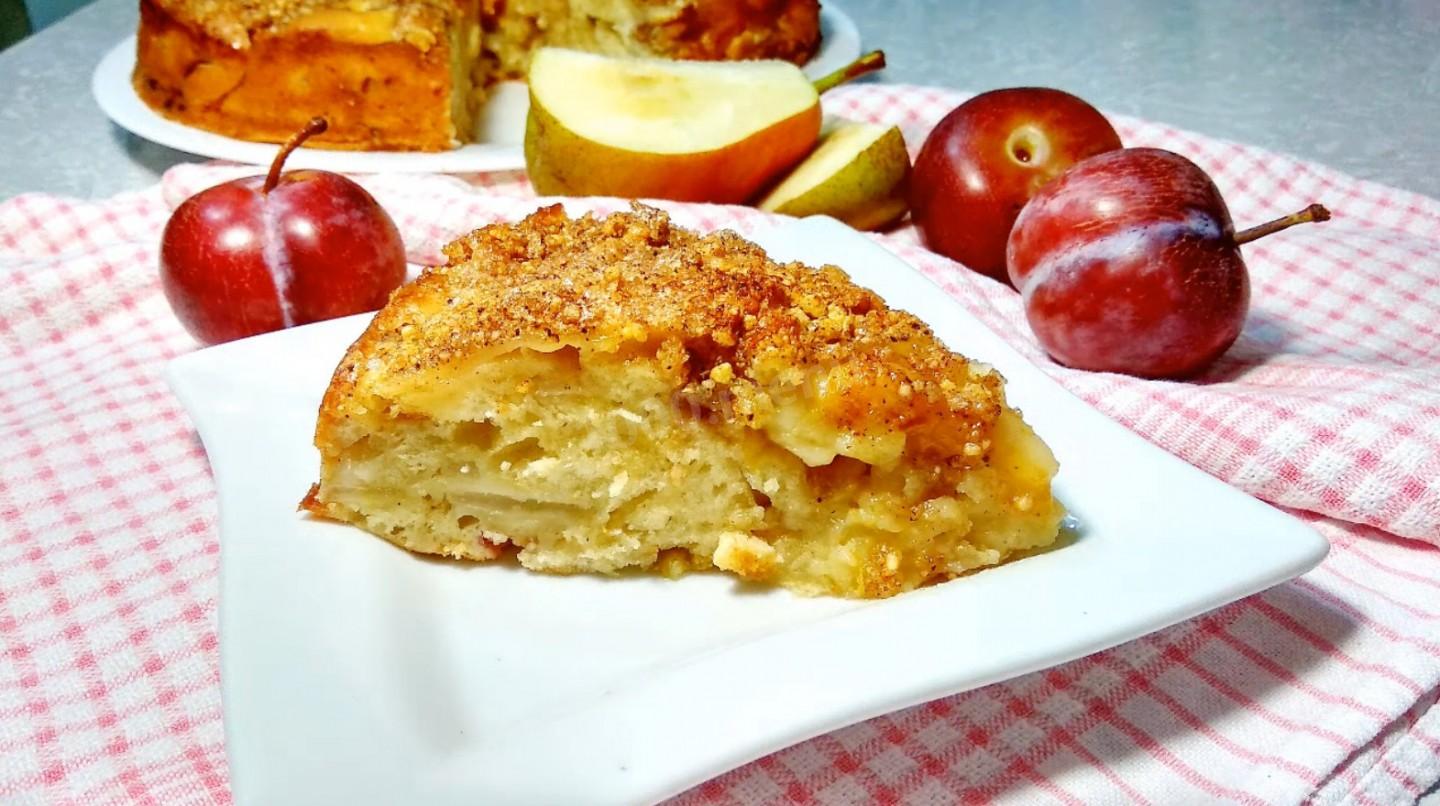 Шаг 13 приготовления Пирог со сливами и грушами