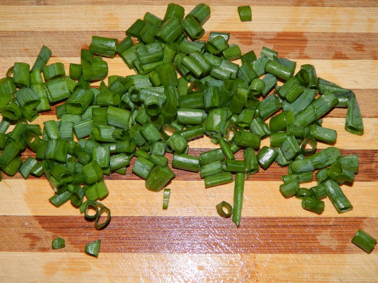 Шаг 11 приготовления Курник с картошкой и курицей из слоеного теста