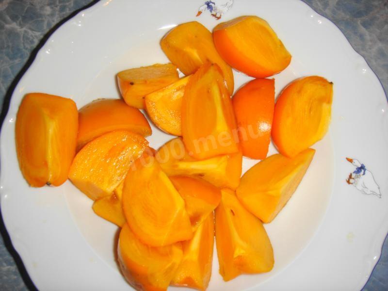 Шаг 13 приготовления Пирог с хурмой и яблоками