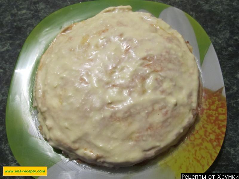 Шаг 4 приготовления Крепвиль со сгущенным молоком, грецкими орехами и шоколадом