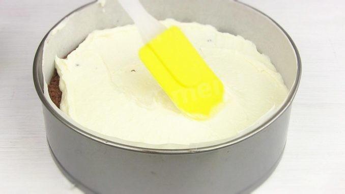 Шаг 10 приготовления Шоколадный пирог Торфяной с творогом
