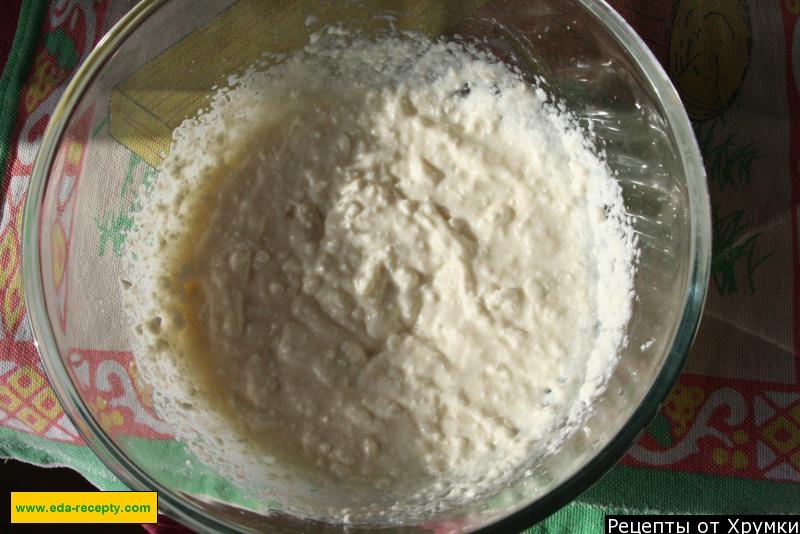 Шаг 3 приготовления Пышные сырники с манкой, курагой, изюмом и творогом