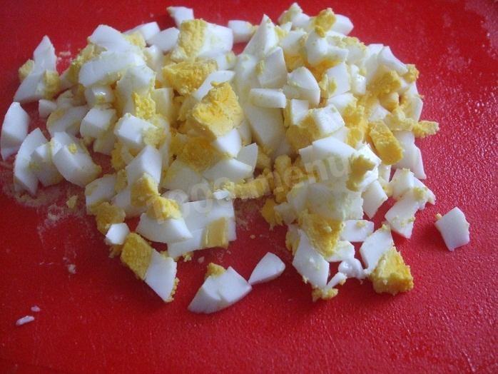 Шаг 5 приготовления Пирог курник с картошкой из готового слоеного теста