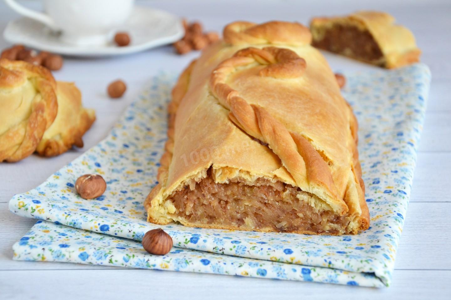 Обложка рецепта Рулет с яблоками и корицей