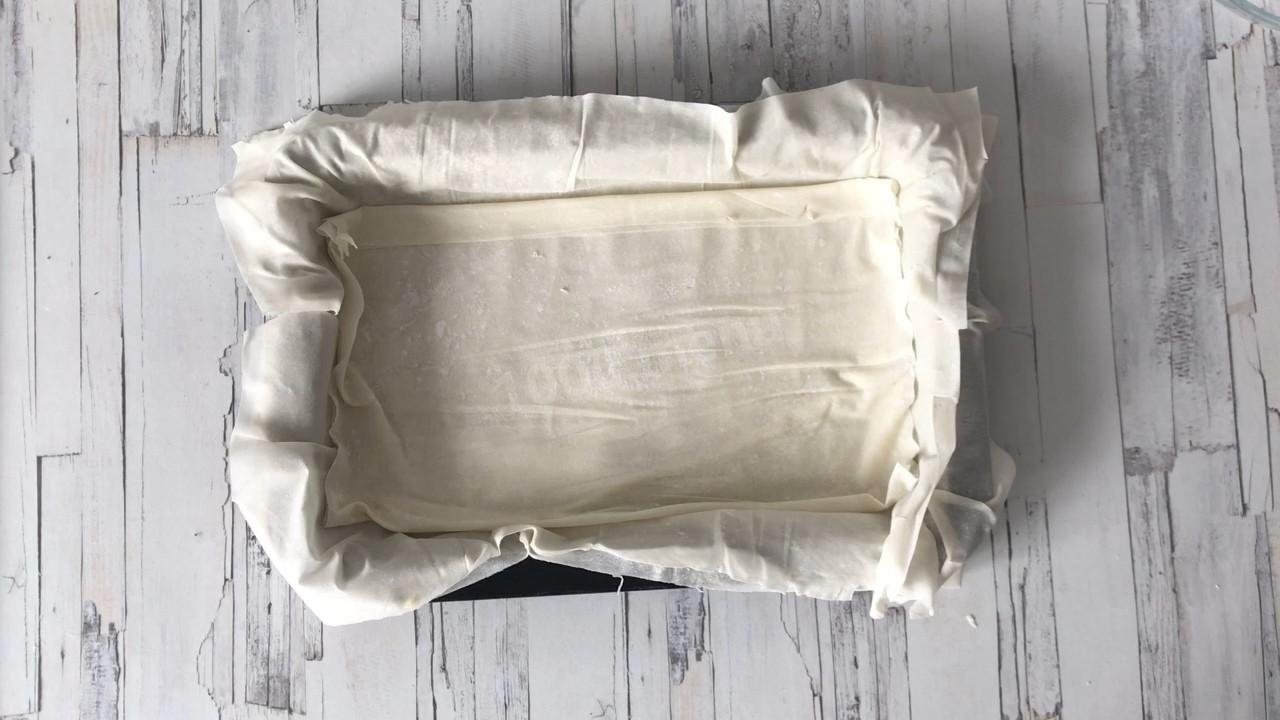 Шаг 4 приготовления Пирог из теста фило с рисом изюмом и сгущенкой