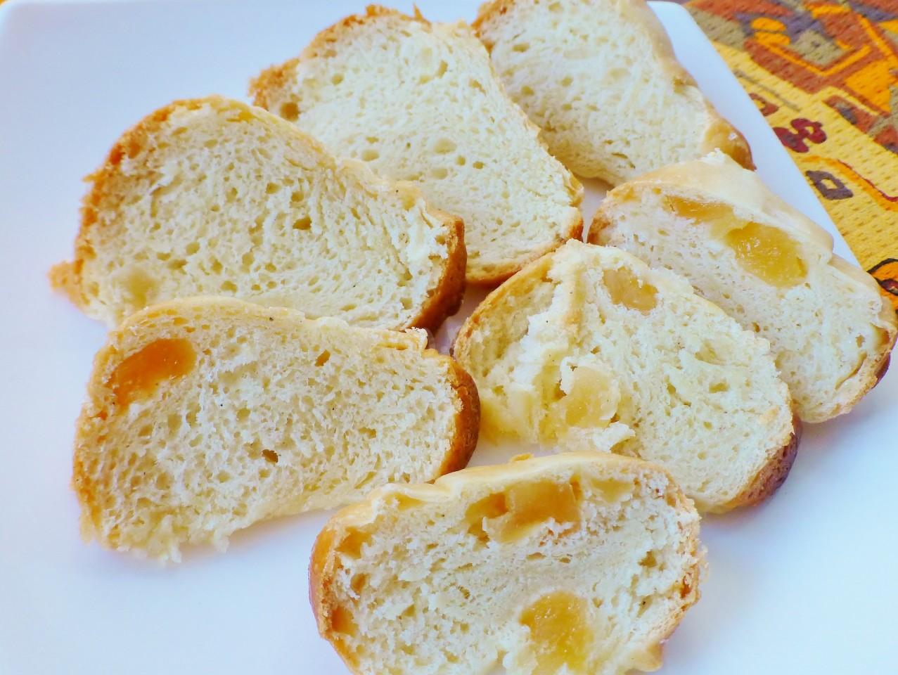 Шаг 12 приготовления Кулич на сухих дрожжах с персиками