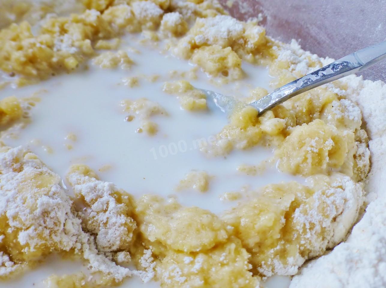 Шаг 5 приготовления Кулич на сухих дрожжах с персиками