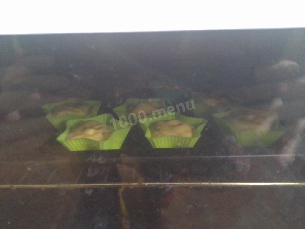 Шаг 9 приготовления Кукурузные кексы с цукатами