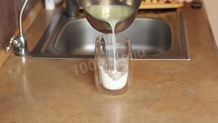 Шаг 1 приготовления Хрустящие беляши с мясом на дрожжевом тесте