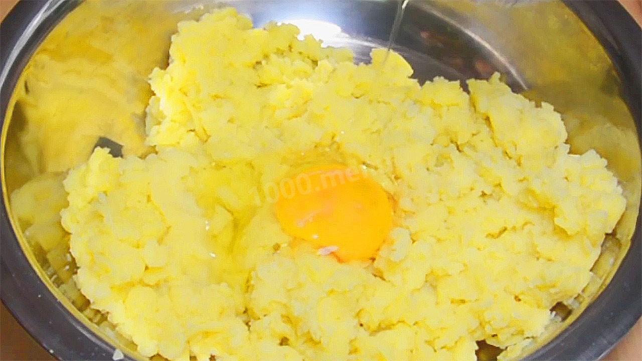 Шаг 10 приготовления Картофельные пирожки с фаршем