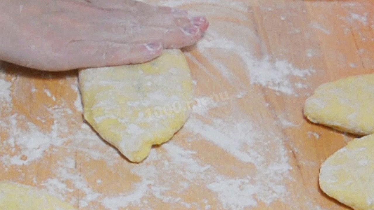 Шаг 18 приготовления Картофельные пирожки с фаршем